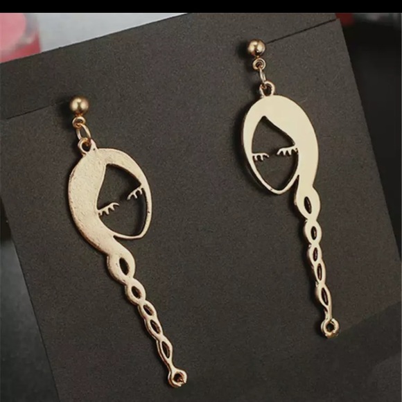 “Girly & Pearly” Unique Cute Dangle Stud Earrings - Picture 6 of 6